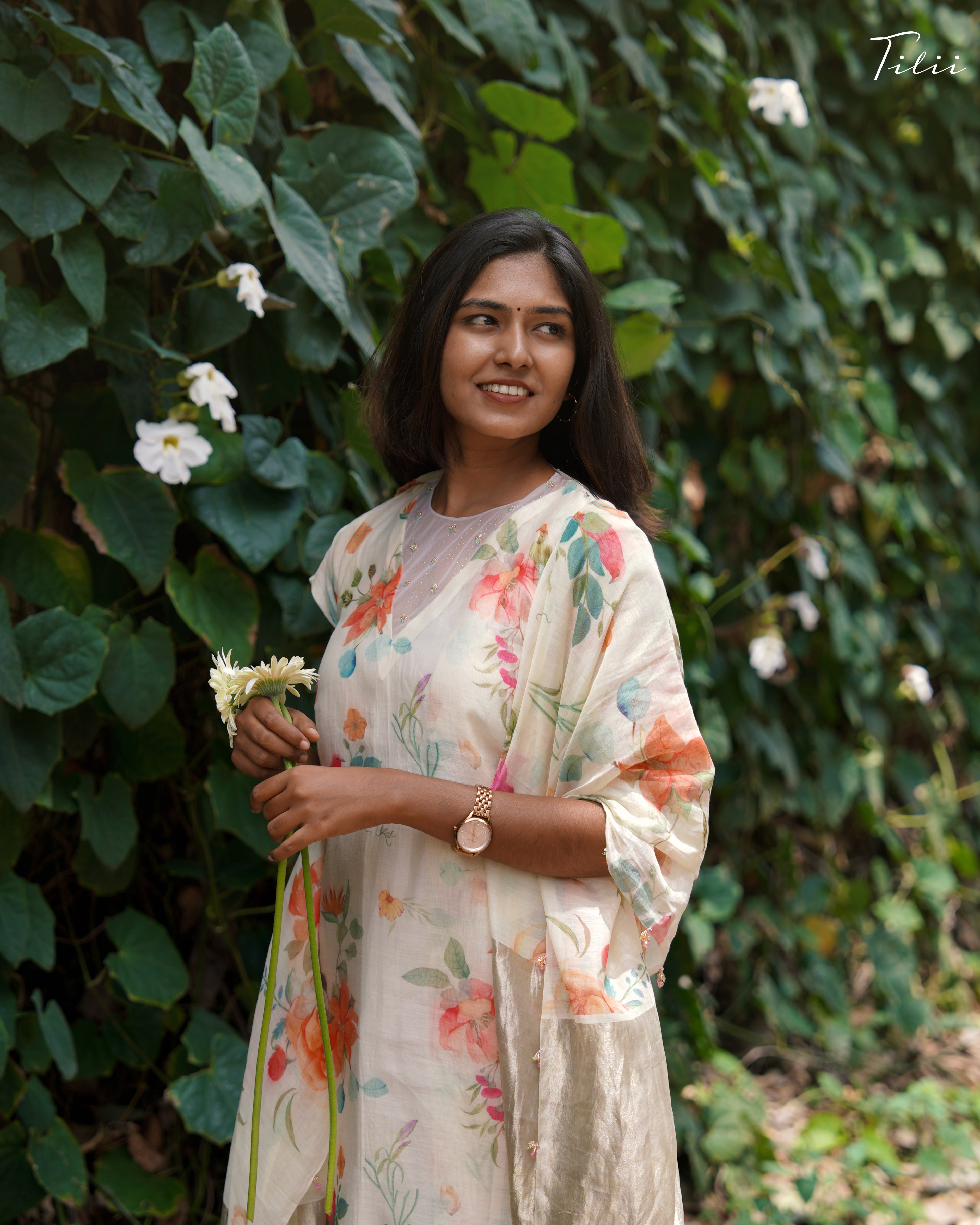 Unstitched suit set in White