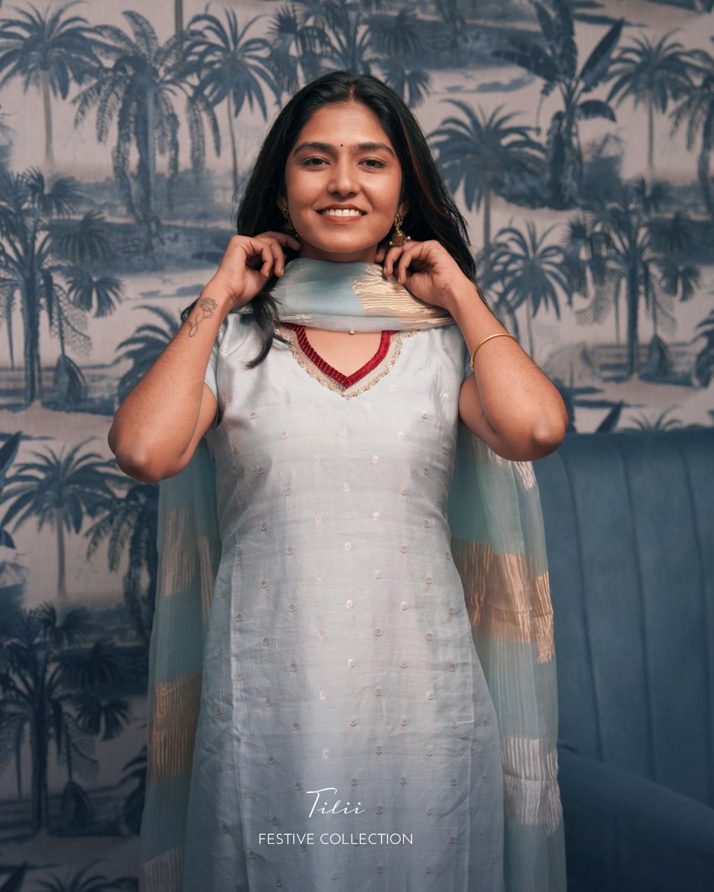 Unstitched suit set in Pastel blue