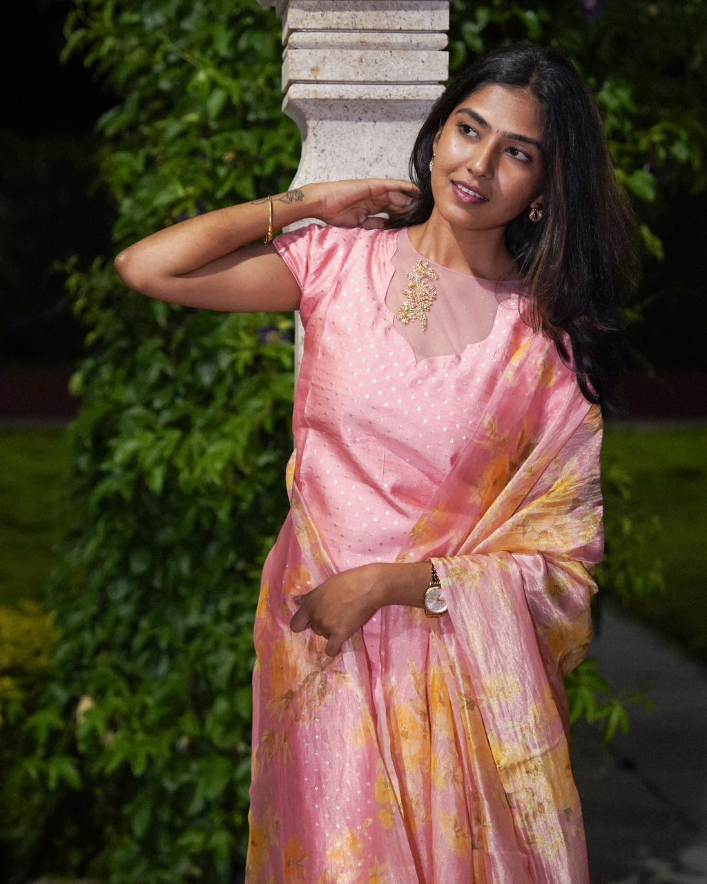 Unstitched suit set in dewlight pink